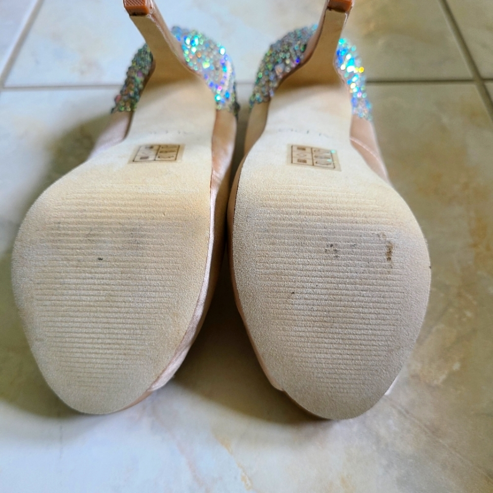 New Aldo sparkle heels - Picture 3 of 5